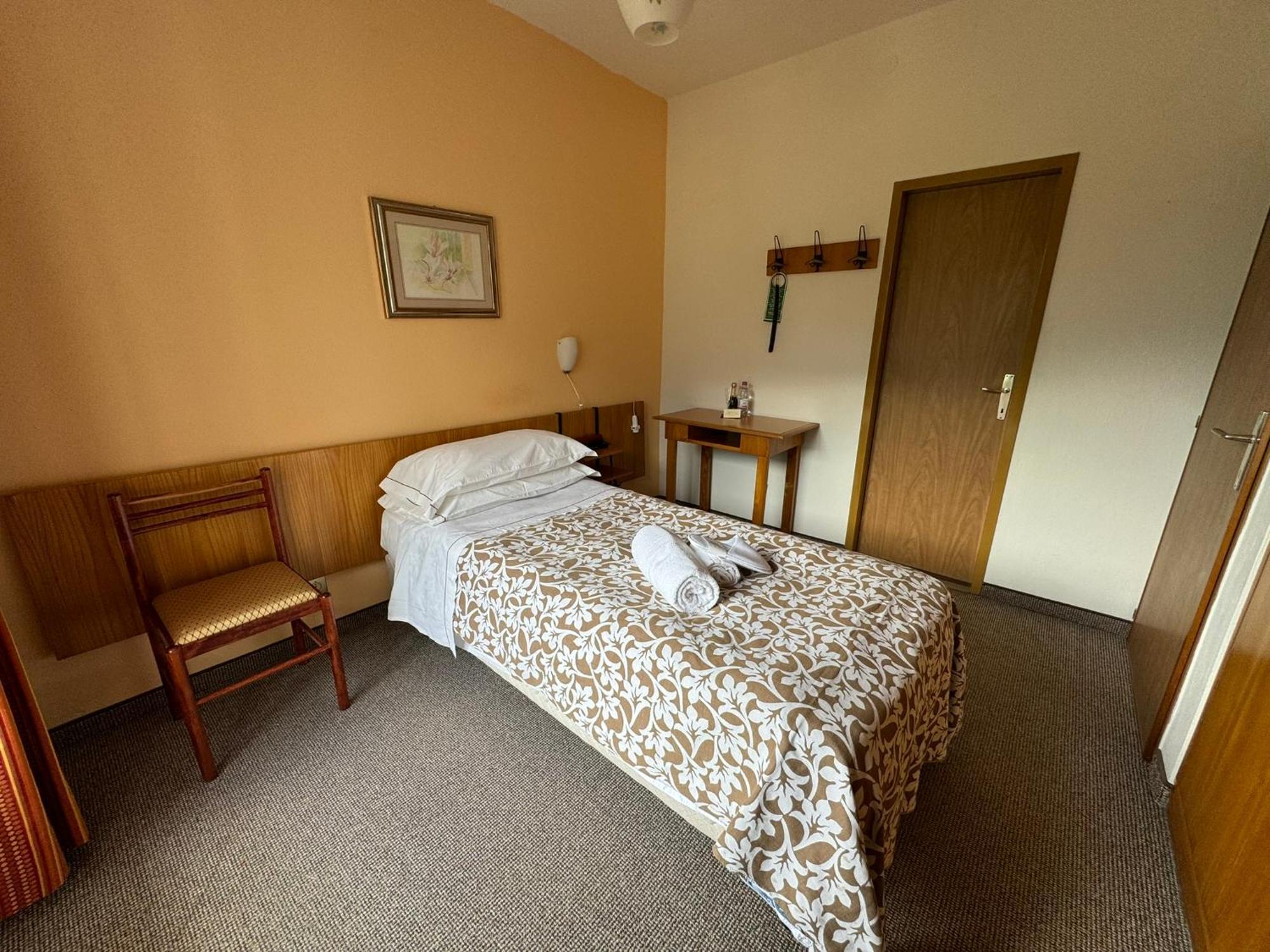 Garden Hotel Bellariva Molveno Room photo